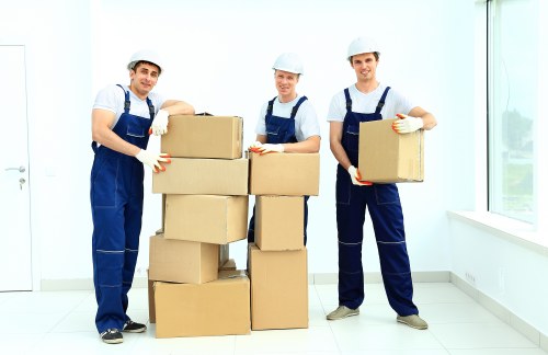 Local moving team assisting with a compact relocation in Ealing