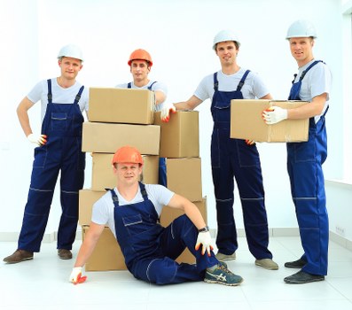 Organised storage unit for household belongings in Ealing
