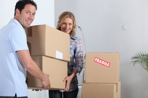 Free quote process for selfstorage Ealing with transparent rates